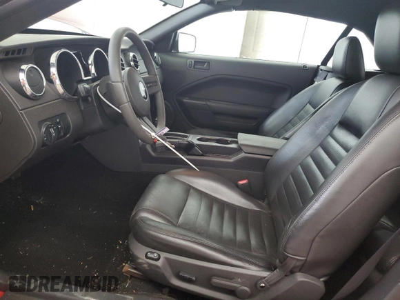 2005 Ford Mustang GT Deluxe with VIN 1ZVFT85H455241680, listed as a Copart auction lot 82101444 with 51,114 mi miles and Salvage Title. Bid and sale history available at DreamBid. Image 7.