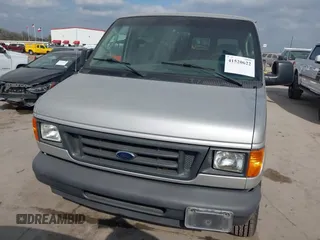 2003 Ford Econoline Passenger XL z VIN 1FBSS31L53HB42092, wystawiony jako IAAI lot #41520622 z przebiegiem 89 125 mil mil oraz . Historia ofert i sprzedaży dostępna na DreamBid. Obrazek 6.