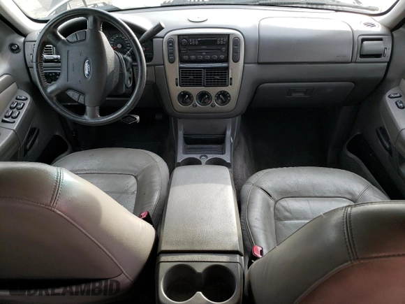 2005 Ford Explorer XLT с VIN 1FMZU63W75ZA13051, выставлен на аукционе Copart как лот 73526184 с пробегом Не указан миль и Списание • Salvage title. История ставок и продаж доступна на DreamBid. Изображение 8.