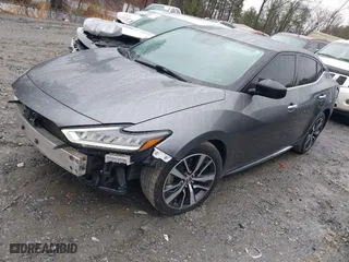 2019 Nissan Maxima S with VIN 1N4AA6AVXKC368286, listed as a IAAI auction lot 41548224 with 83,084 mi miles. Bid and sale history available at carsss.com. Image 17.