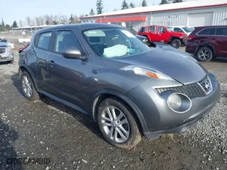 2014 Nissan Juke S with VIN JN8AF5MR4ET356387, listed as a IAAI auction lot 41372122 with 152602 miles. Bid and sale history available at carsss.com. Image 1.
