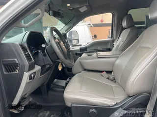 2019 Ford F-250 XL with VIN 1FT7W2BT0KED34616, listed as a IAAI auction lot 42730086 with 58,175 mi miles and . Bid and sale history available at DreamBid. Image 8.