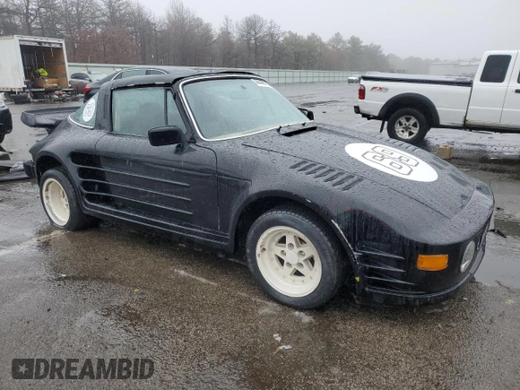 1977 Porsche 911 with VIN 9117212463, listed as a Copart auction lot 46277515 with Not provided miles and Clean title. Bid and sale history available at DreamBid. Image 4.