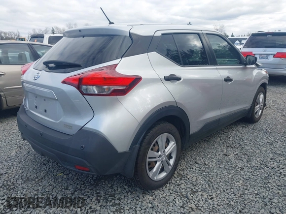 2020 Nissan Kicks S z VIN 3N1CP5BV6LL492817, wystawiony jako IAAI lot #41940178 z przebiegiem 52 327 mil mil oraz . Historia ofert i sprzedaży dostępna na DreamBid. Obrazek 4.