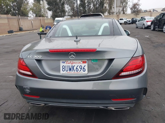 2020 Mercedes-Benz SLC 300 с VIN W1KPK3JA2LF172930, выставлен на аукционе IAAI как лот 42141258 с пробегом 13 081 миль миль и . История ставок и продаж доступна на DreamBid. Изображение 16.