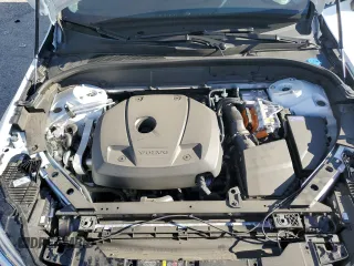 2024 Volvo XC60 Recharge Plug-In Hybrid Plus Dark Theme with VIN YV4H60DL7R1940872, listed as a Copart auction lot 88554545 with 12,574 mi miles and Salvage Title. Bid and sale history available at carsss.com. Image 12.