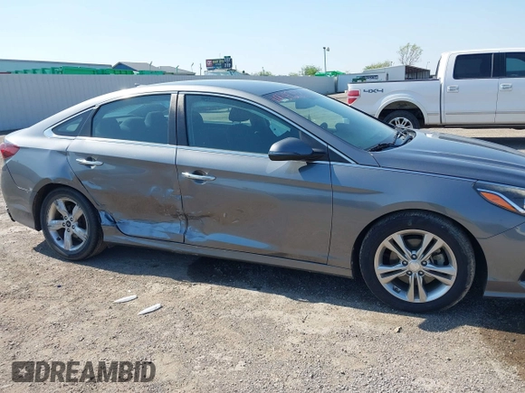 2018 Hyundai Sonata SEL with VIN 5NPE34AF2JH676770, listed as a IAAI auction lot 41939258 with 94,908 mi miles and . Bid and sale history available at carsss.com. Image 6.