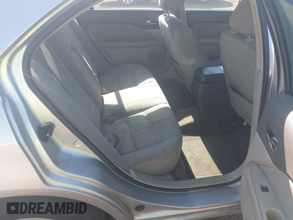 2012 Ford Fusion SE with VIN 3FAHP0HAXCR226407, listed as a IAAI auction lot 41982689 with 193,432 mi miles. Bid and sale history available at carsss.com. Image 8.