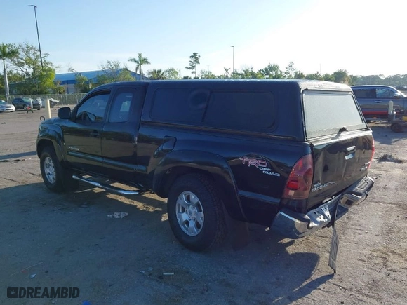 2008 Toyota Tacoma PreRunner with VIN 5TETU62N68Z483812, listed as a IAAI auction lot 41794771 with 244,792 mi miles. Bid and sale history available at carsss.com. Image 3.