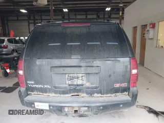 2008 GMC Yukon XL SLT 4SB z VIN 1GKFK16368R266193, wystawiony jako IAAI lot #42040699 z przebiegiem 228 448 mil mil oraz . Historia ofert i sprzedaży dostępna na DreamBid. Obrazek 16.
