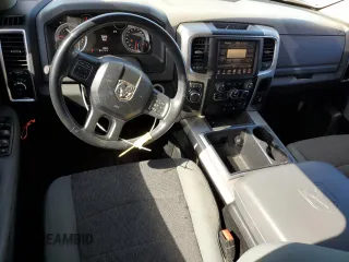 2015 Ram 1500 Big Horn z VIN 1C6RR6LT6FS675426, wystawiony jako Copart lot #71738003 z przebiegiem 84 662 mil mil oraz Szkoda całkowita • Salvage title. Historia ofert i sprzedaży dostępna na DreamBid. Obrazek 8.