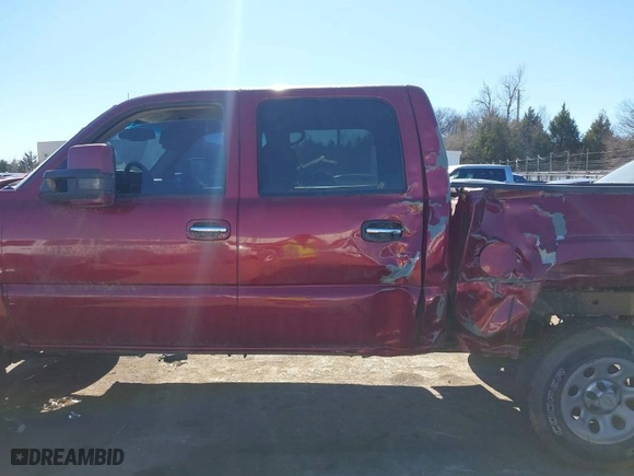 2007 Chevrolet Silverado 1500 Classic LT3 with VIN 2GCEK13Z771169026, listed as a IAAI auction lot 41470642 with 160,612 mi miles. Bid and sale history available at carsss.com. Image 14.