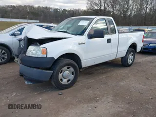 2008 Ford F-150 XL with VIN 1FTRF14W28KD60252, listed as a IAAI auction lot 41207864 with 205,993 mi miles. Bid and sale history available at carsss.com. Image 2.
