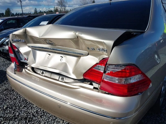 2004 Lexus LS 430 with VIN JTHBN36F540166087, listed as a IAAI auction lot 41812973 with 129,954 mi miles. Bid and sale history available at carsss.com. Image 6.