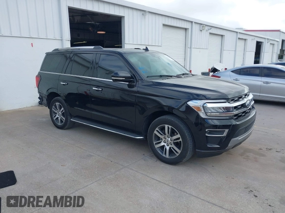 2022 Ford Expedition Limited with VIN 1FMJU1KT5NEA67706, listed as a IAAI auction lot 41562460 with 36,692 mi miles. Bid and sale history available at carsss.com. Image 1.