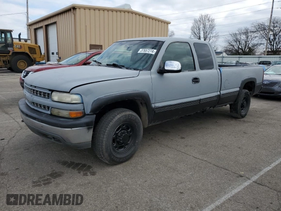 2000 Chevrolet Silverado 2500 LT with VIN 1GCGK29U2YE430010, listed as a Copart auction lot 37657274 with 329,629 mi miles and Clean Title. Bid and sale history available at carsss.com. Image 1.