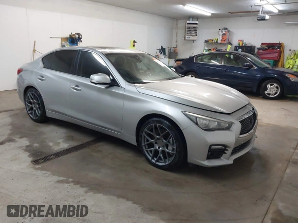 2014 Infiniti Q50 Sport with VIN JN1BV7AR0EM695972, listed as a IAAI auction lot 41732229 with 134,654 mi miles and . Bid and sale history available at DreamBid. Image 1.