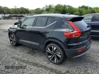 2023 Volvo XC40 Plus Bright Theme с VIN YV4L12UN0P2990297, выставлен на аукционе Copart как лот 58774155 с пробегом 24 189 миль миль и Списание • Salvage title. История ставок и продаж доступна на DreamBid. Изображение 2.