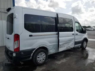2024 Ford Transit Passenger XL z VIN 1FBAX2C85RKA36446, wystawiony jako Copart lot #60238785 z przebiegiem 325 mil mil oraz Czysty tytuł • Clean title. Historia ofert i sprzedaży dostępna na DreamBid. Obrazek 3.