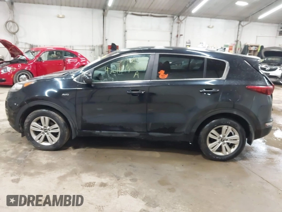 2018 Kia Sportage LX z VIN KNDPMCAC9J7351060, wystawiony jako IAAI lot #42011814 z przebiegiem 174 504 mil mil oraz . Historia ofert i sprzedaży dostępna na DreamBid. Obrazek 14.