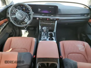 2024 Kia Carnival SX with VIN KNDNE5H32R6402454, listed as a Copart auction lot 70061644 with 7,956 mi miles and Salvage Title. Bid and sale history available at carsss.com. Image 8.
