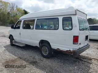 2007 Ford Econoline Passenger XL with VIN 1FBSS31L47DA67849, listed as a IAAI auction lot 41954255 with 110,341 mi miles. Bid and sale history available at carsss.com. Image 3.