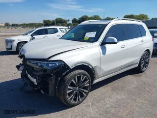 2020 BMW X7 xDrive40i with VIN 5UXCW2C00L9A03002, listed as a IAAI auction lot 41856130 with 33,713 mi miles. Bid and sale history available at carsss.com. Image 18.