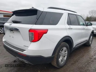 2023 Ford Explorer XLT with VIN 1FMSK8DH0PGB65108, listed as a IAAI auction lot 41519513 with 37,581 mi miles. Bid and sale history available at carsss.com. Image 4.