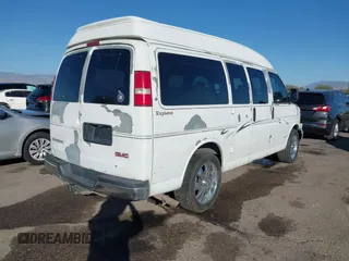 2004 GMC Savana Cargo Van YF7 Upfitter with VIN 1GDFG15T741231326, listed as a IAAI auction lot 41114249 with 291,492 mi miles. Bid and sale history available at carsss.com. Image 4.