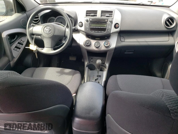 2008 Toyota RAV4 Sport z VIN JTMBK32V485055823, wystawiony jako Copart lot #56858515 z przebiegiem 124 486 mil mil oraz Szkoda całkowita • Salvage title. Historia ofert i sprzedaży dostępna na DreamBid. Obrazek 8.