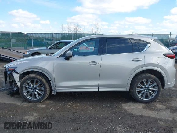 2024 Mazda CX-5 2.5 S Premium Package with VIN JM3KFBDL5R0465272, listed as a IAAI auction lot 41959823 with 12,777 mi miles. Bid and sale history available at carsss.com. Image 14.