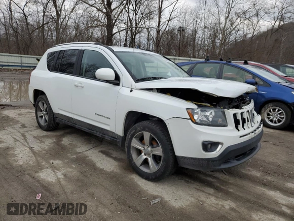 2017 Jeep Compass High Altitude with VIN 1C4NJDEBXHD103273, listed as a Copart auction lot 44627835 with 103,887 mi miles and Salvage Title. Bid and sale history available at DreamBid. Image 4.