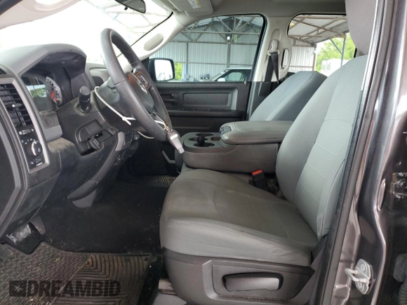 2017 Ram 1500 Express z VIN 1C6RR6FT1HS836067, wystawiony jako Copart lot #55864925 z przebiegiem 95 191 mil mil oraz Szkoda całkowita • Salvage title. Historia ofert i sprzedaży dostępna na DreamBid. Obrazek 7.