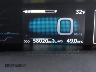 2017 Toyota Prius Plus z VIN JTDKARFP2H3033770, wystawiony jako IAAI lot #41554723 z przebiegiem 58 020 mil mil oraz . Historia ofert i sprzedaży dostępna na DreamBid. Obrazek 16.