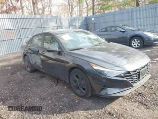 2023 Hyundai Elantra SEL z VIN 5NPLM4AG3PH118187, wystawiony jako IAAI lot #41192799 z przebiegiem 16 736 mil mil oraz . Historia ofert i sprzedaży dostępna na DreamBid. Obrazek 1.