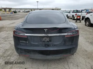 2013 Tesla Model S with VIN 5YJSA1AC4DFP10725, listed as a Copart auction lot 50955945 with 125,512 mi miles and Salvage Title. Bid and sale history available at carsss.com. Image 6.