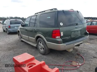 2005 Ford Expedition Eddie Bauer with VIN 1FMFU185X5LB10902, listed as a IAAI auction lot 41184953 with 246,143 mi miles. Bid and sale history available at carsss.com. Image 3.