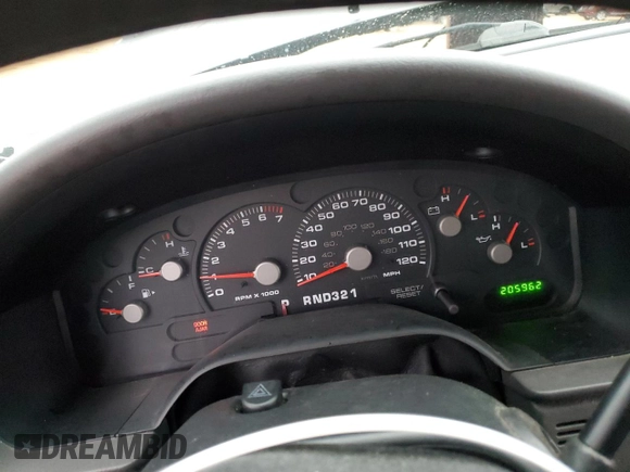 2003 Ford Explorer XLS z VIN 1FMZU62KX3ZA52065, wystawiony jako Copart lot #47872915 z przebiegiem 205 962 mil mil oraz Nie do naprawy • Non repairable. Historia ofert i sprzedaży dostępna na DreamBid. Obrazek 9.