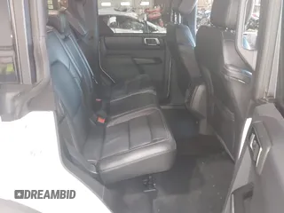 2025 Ford Bronco Outer Banks с VIN 1FMEE8BPXSLA68836, выставлен на аукционе IAAI как лот 42518156 с пробегом 287 миль миль и . История ставок и продаж доступна на DreamBid. Изображение 8.