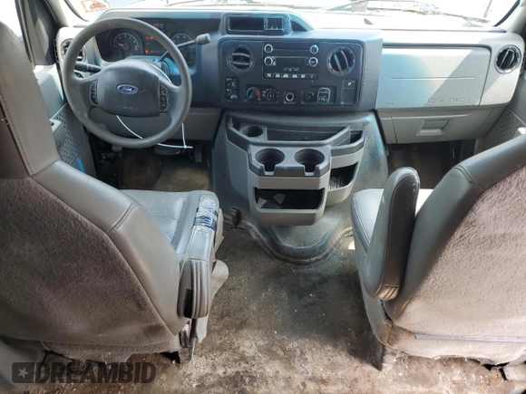 2009 Ford Econoline Passenger XL with VIN 1FBSS31L99DA33926, listed as a Copart auction lot 61430285 with 491,365 mi miles and Salvage title. Bid and sale history available at DreamBid. Image 8.