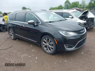 2020 Chrysler Pacifica Limited z VIN 2C4RC1GG8LR113518, wystawiony jako IAAI lot #42299570 z przebiegiem 71 970 mil mil oraz . Historia ofert i sprzedaży dostępna na DreamBid. Obrazek 1.