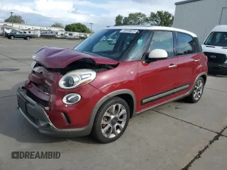 2016 FIAT 500L Trekking with VIN ZFBCFADH4GZ037983, listed as a Copart auction lot 50938025 with 99,256 mi miles and Salvage Title. Bid and sale history available at carsss.com. Image 1.