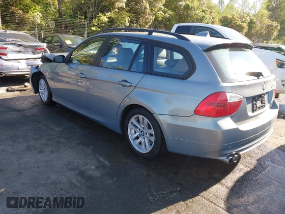 2007 BMW 3 Series 328i z VIN WBAVS135X7FX16115, wystawiony jako IAAI lot #41996754 z przebiegiem 113 749 mil mil oraz . Historia ofert i sprzedaży dostępna na DreamBid. Obrazek 3.