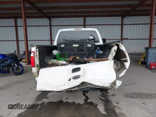 2015 Ford F-250 Lariat with VIN 1FT7W2B62FED25206, listed as a IAAI auction lot 42633364 with 199,283 mi miles and . Bid and sale history available at DreamBid. Image 16.