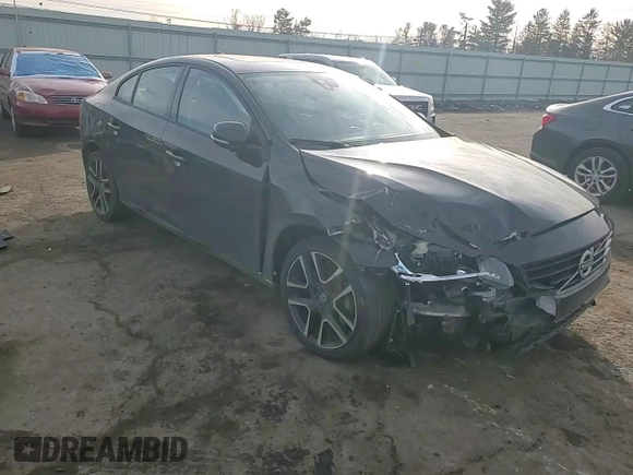 2017 Volvo S60 Dynamic z VIN YV140MTL9H2428352, wystawiony jako Copart lot #45787525 z przebiegiem 58 397 mil mil oraz Szkoda całkowita • Salvage title. Historia ofert i sprzedaży dostępna na DreamBid. Obrazek 11.