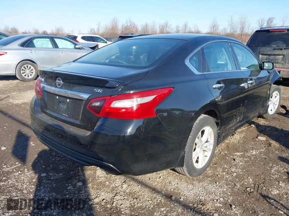 2018 Nissan Altima SV with VIN 1N4AL3AP7JC113202, listed as a IAAI auction lot 41800580 with 95,142 mi miles and . Bid and sale history available at carsss.com. Image 4.