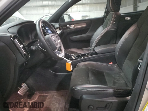 2021 Volvo XC40 with VIN YV4ED3UR3M2533813, listed as a Copart auction lot 52791125 with 32,111 mi miles and Salvage title. Bid and sale history available at DreamBid. Image 7.