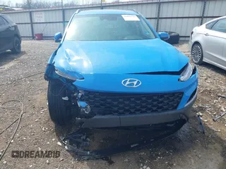 2022 Hyundai Kona SEL with VIN KM8K32AB2NU765962, listed as a IAAI auction lot 41865719 with 40,017 mi miles and . Bid and sale history available at carsss.com. Image 6.