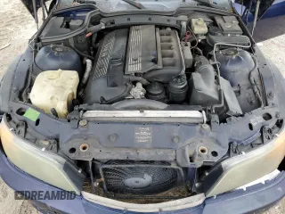 1999 BMW Z3 2.5 z VIN 4USCH9332XLF79854, wystawiony jako Copart lot #73642944 z przebiegiem 175 110 mil mil oraz Szkody całkowita. Historia ofert i sprzedaży dostępna na DreamBid. Obrazek 11.