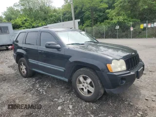 2007 Jeep Grand Cherokee Laredo z VIN 1J8GR48K47C681735, wystawiony jako Copart lot #59006435 z przebiegiem 195 517 mil mil oraz Nie do naprawy • Non repairable. Historia ofert i sprzedaży dostępna na DreamBid. Obrazek 4.